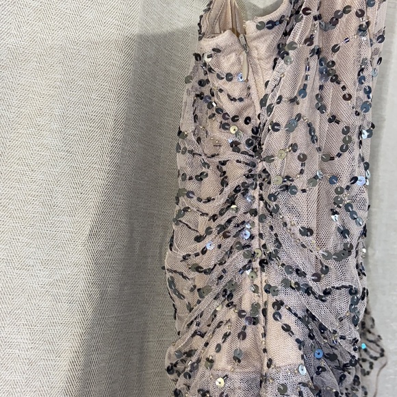 Saks Fifth Ave Sequin Top - Picture 4 of 8